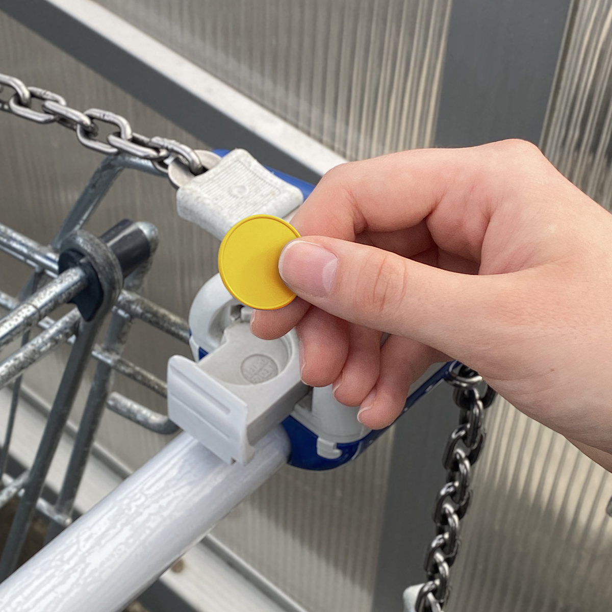 Chiphalter mit 1€-Chip "Gesicht" als Werbeartikel mit Logo bedrucken